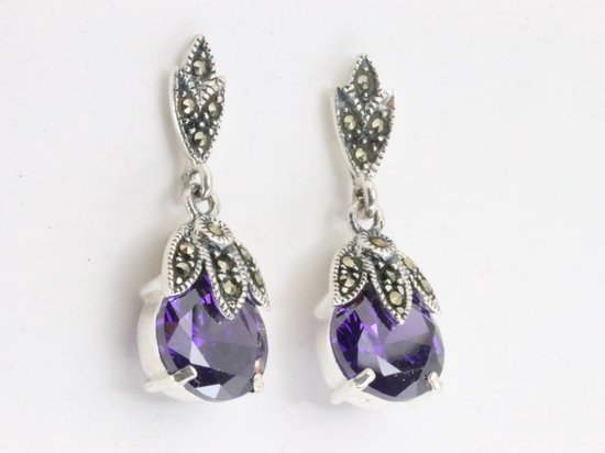 Zilveren oorstekers met amethist en marcasiet afbeelding 2