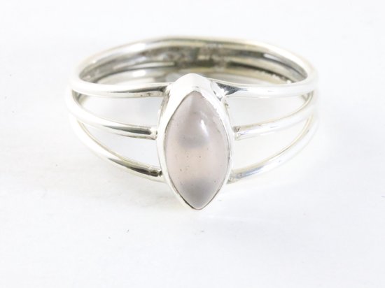 Opengewerkte zilveren ring met rozenkwarts afbeelding 3