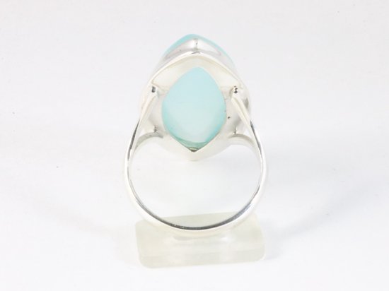 Langwerpige hoogglans zilveren ring met aqua chalcedoon afbeelding 3