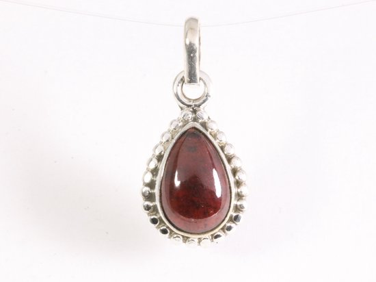 Fijne bewerkte druppelvormige zilveren hanger met granaat afbeelding 4