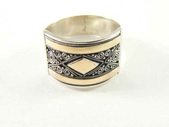 Traditionele bewerkte zilveren ring met 18k gouden decoraties afbeelding 3
