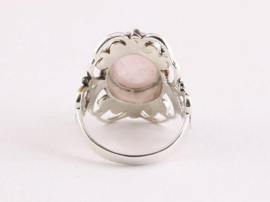Opengewerkte zilveren ring met rozenkwarts afbeelding 3