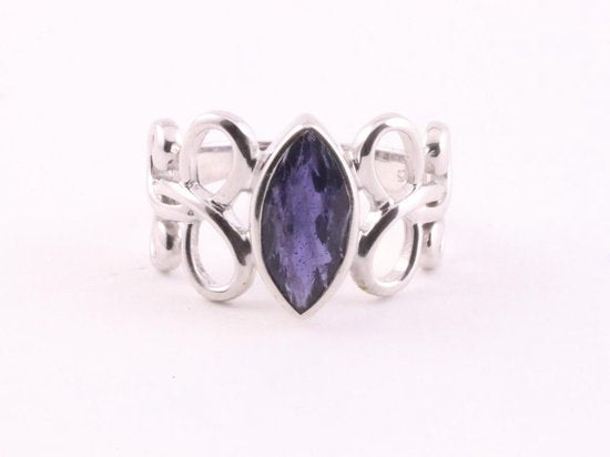 Opengewerkte zilveren ring met ioliet afbeelding 4