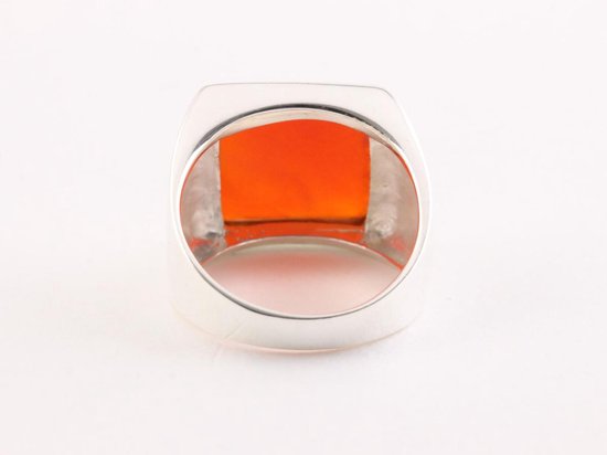 Hoogglans zilveren zegelring met carneool afbeelding 3