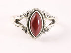 Fijne bewerkte zilveren ring met rode jaspis afbeelding 4