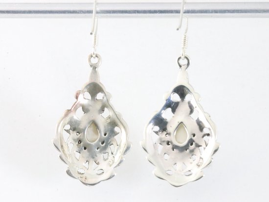 Zilveren oorbellen met parelmoer en marcasiet afbeelding 3