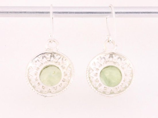 Ronde opengewerkte zilveren oorbellen met prehniet afbeelding 3