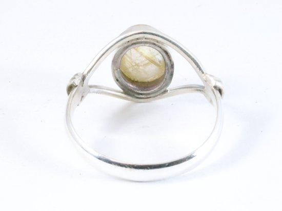 Opengewerkte zilveren ring met gouden rutielkwarts afbeelding 3