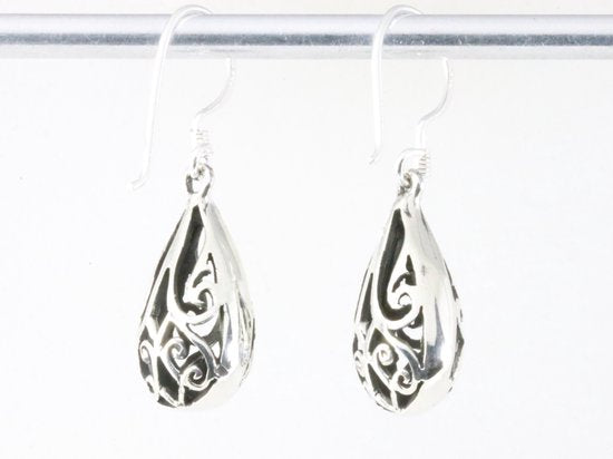 Fijne opengewerkte druppelvormige zilveren oorbellen afbeelding 2