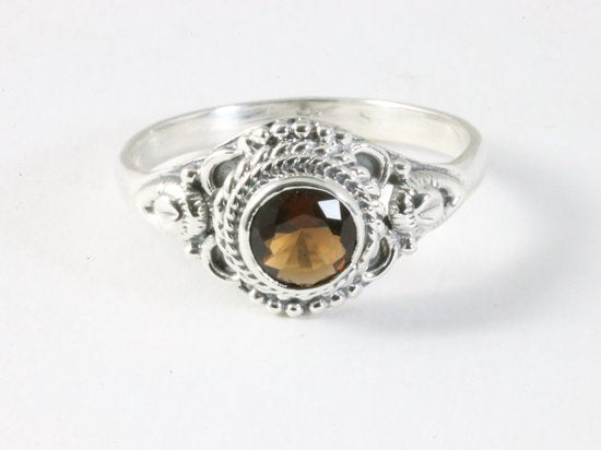 Fijne bewerkte zilveren ring met rookkwarts afbeelding 4
