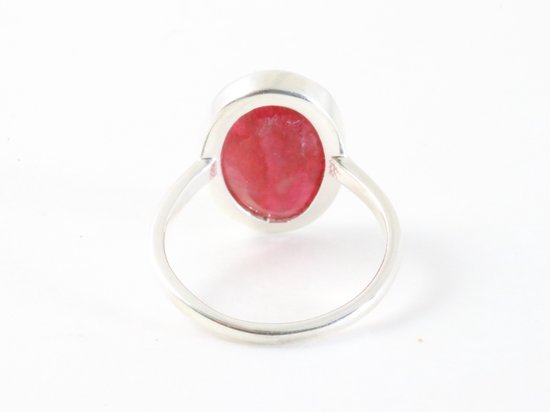 Ovale hoogglans zilveren ring met robijn afbeelding 3