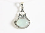 Bewerkte zilveren hanger met aqua chalcedoon afbeelding 4