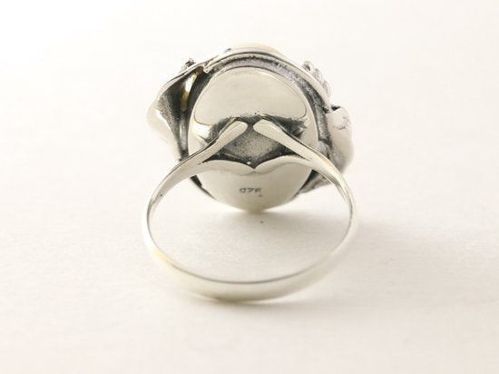 Bewerkte zilveren ring met parelmoer afbeelding 3