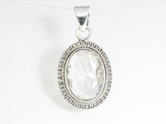 Fijne bewerkte ovale zilveren hanger met bergkristal afbeelding 4