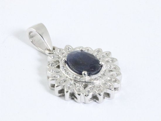 Zilveren hanger met blauwe saffier en witte topaas aan ketting afbeelding 2