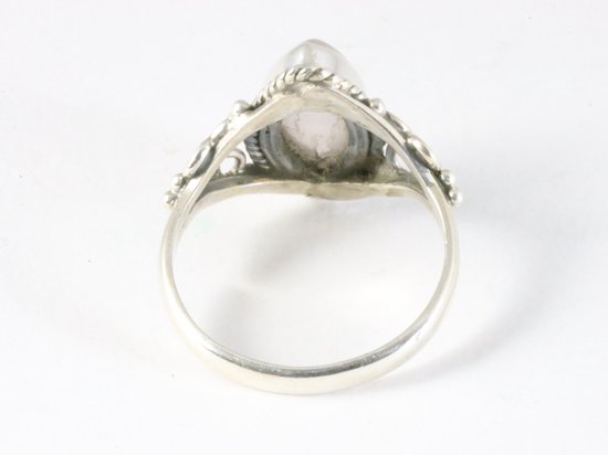 Fijne bewerkte zilveren ring met rozenkwarts afbeelding 3