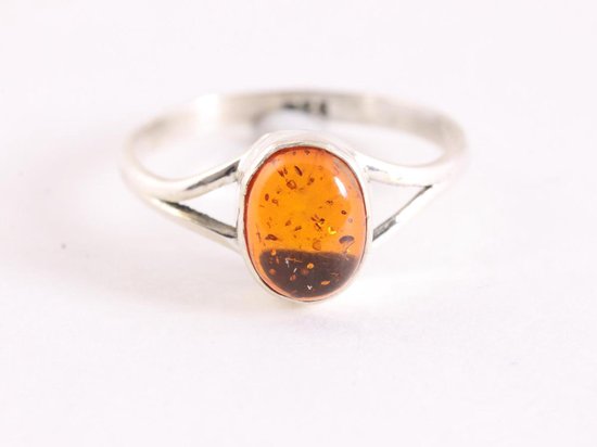 Fijne zilveren ring met amber afbeelding 4