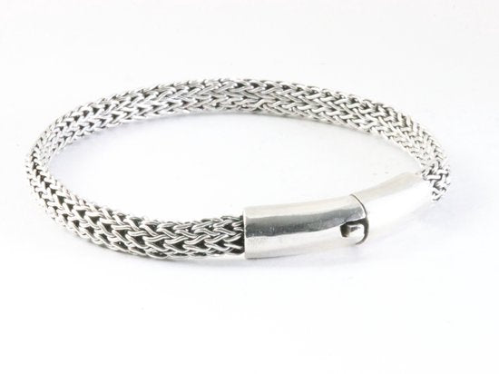 Gevlochten zilveren armband met kliksluiting afbeelding 2
