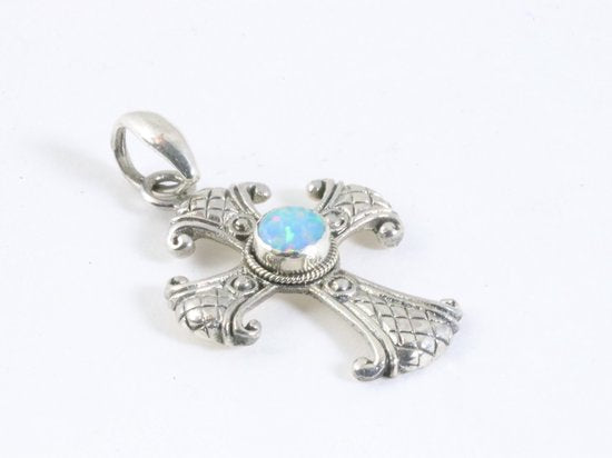 Traditionele bewerkte zilveren kruishanger met Australische opaal afbeelding 2