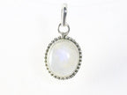 Fijne bewerkte ovale zilveren hanger met regenboog maansteen afbeelding 4