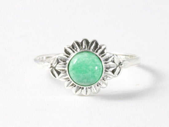 Fijne bewerkte zilveren ring met jade afbeelding 4