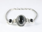 Bewerkte zilveren armband met onyx afbeelding 1