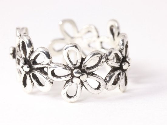 Opengewerkte zilveren bloemen ring afbeelding 1
