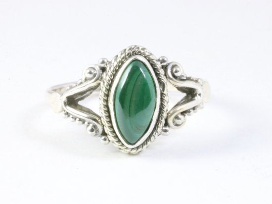 Fijne bewerkte zilveren ring met malachiet afbeelding 4