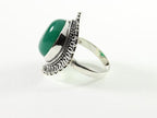 Bewerkte zilveren ring met groene onyx afbeelding 3