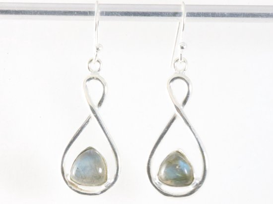 Opengewerkte zilveren oorbellen met labradoriet afbeelding 4