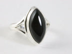 Hoogglans zilveren ring met onyx afbeelding 1