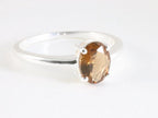 Fijne hoogglans zilveren ring met rookkwarts afbeelding 1