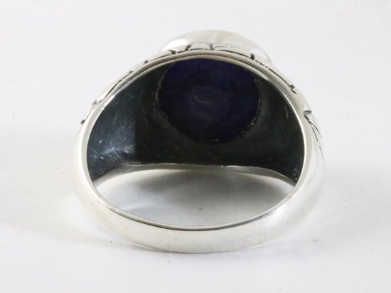 Zware bewerkte zilveren ring met blauwe saffier afbeelding 3