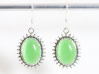 Bewerkte zilveren oorbellen met groene opaal afbeelding 4