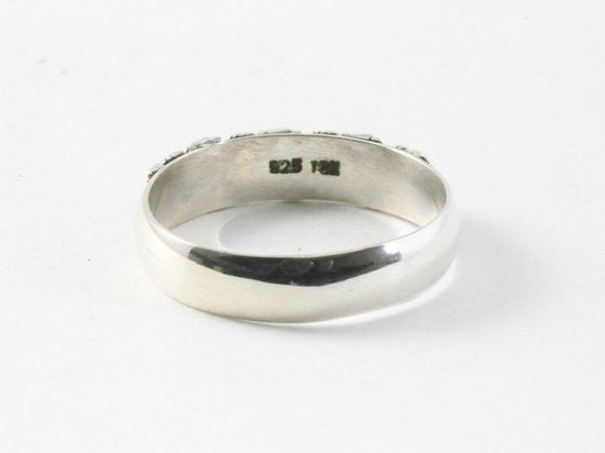 Traditionele bewerkte zilveren ring met 18k gouden banden afbeelding 3