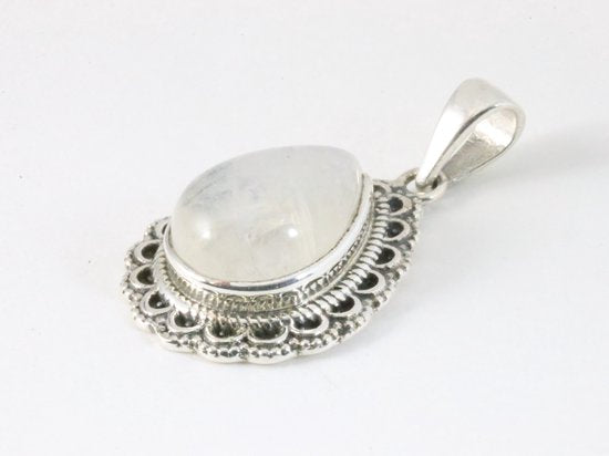 Bewerkte druppelvormige zilveren hanger met regenboog maansteen afbeelding 2