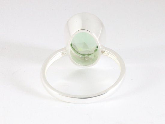 Hoogglans zilveren ring met groene amethist afbeelding 3