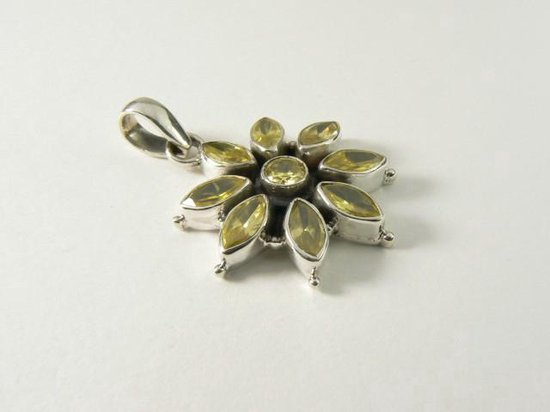 Bloemvormige zilveren hanger met citrien aan ketting afbeelding 5