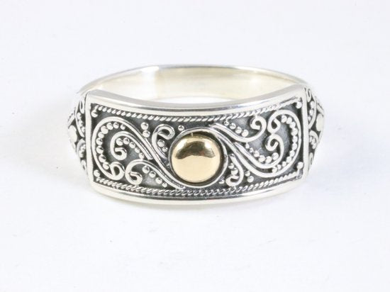 Traditionele bewerkte zilveren ring met 18k gouden decoratie afbeelding 4