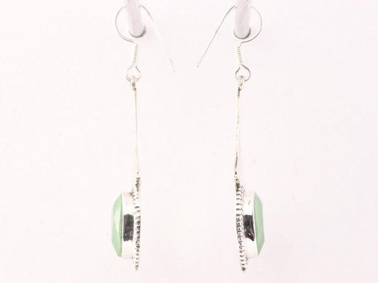 Lange bewerkte zilveren oorbellen met prehniet afbeelding 2