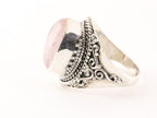 Bewerkte zilveren ring met rozenkwarts afbeelding 2