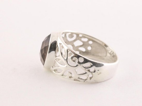 Opengewerkte zilveren ring met rookkwarts afbeelding 4