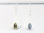 Opengewerkte zilveren oorbellen met labradoriet afbeelding 3