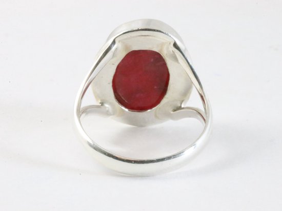Ovale zilveren ring met robijn afbeelding 3