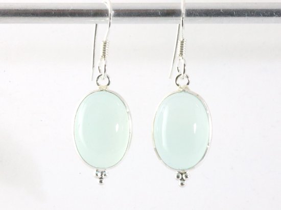 Fijne zilveren oorbellen met aqua chalcedoon afbeelding 4