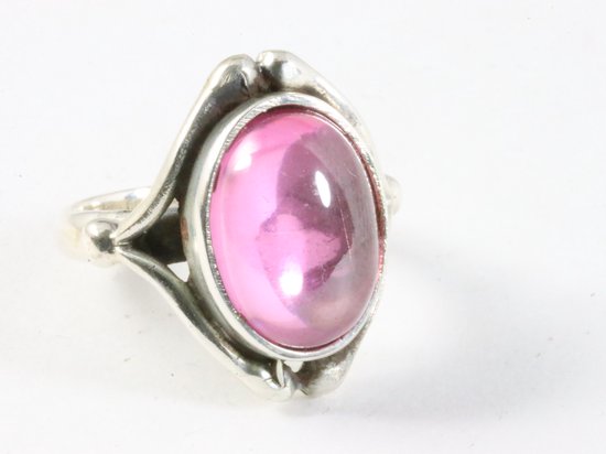 Bewerkte zilveren ring met roze toermalijn afbeelding 1
