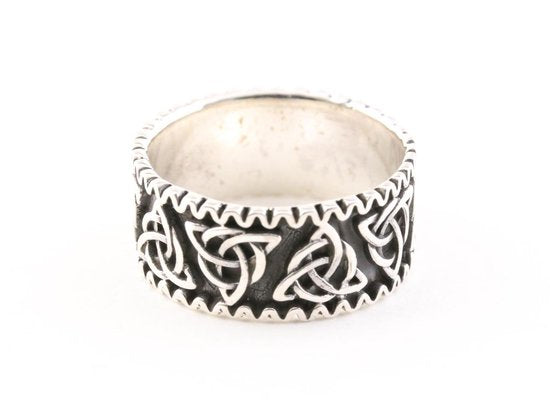 Zilveren ring met oneindige knoop afbeelding 1