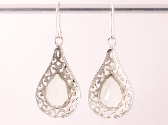 Opengewerkte zilveren oorbellen met groene amethist afbeelding 3