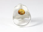 Bewerkte zilveren ring met amber afbeelding 3