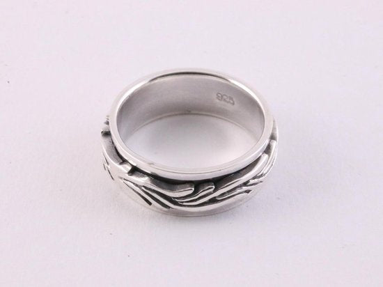 Zilveren geluksring met fantasiemotief afbeelding 2